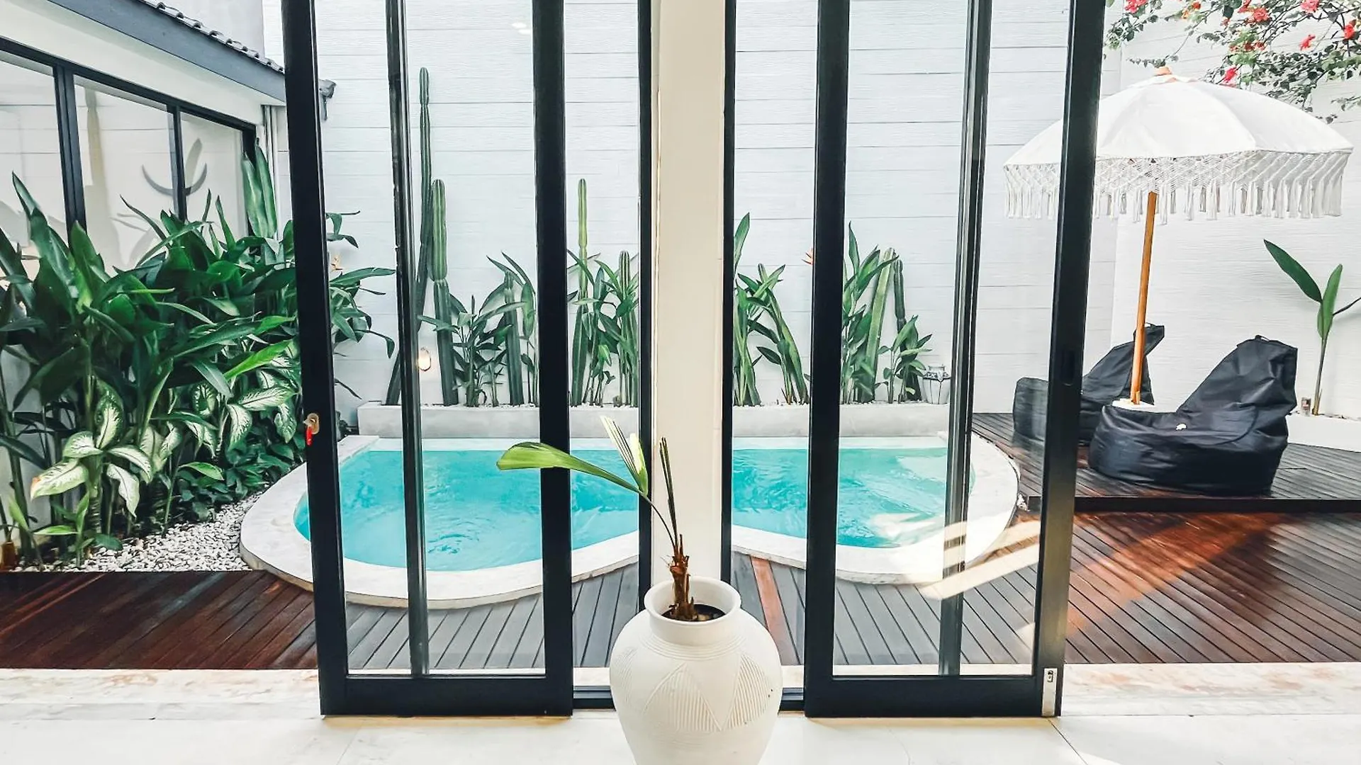 Villa Bianca Bali Seminyak Indonésia