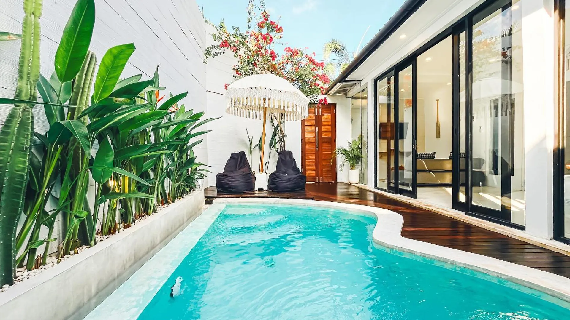 Villa Bianca Bali Seminyak